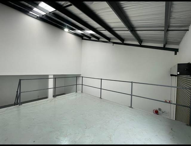 145M² WAREHOUSE TO LET IN BARBEQUE DOWNS